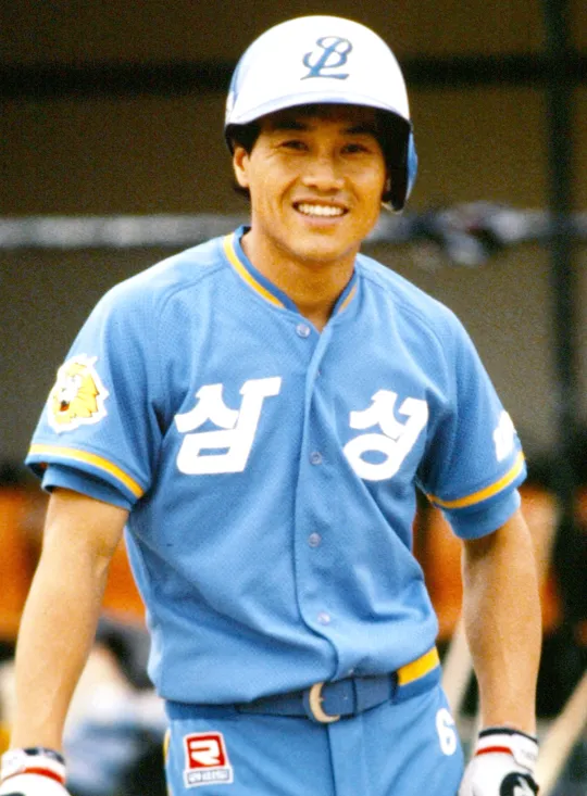 강기웅