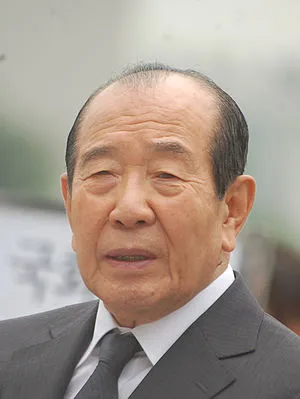 김수한