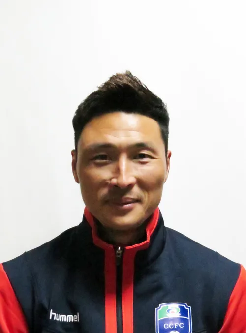 김신영(축구선수)