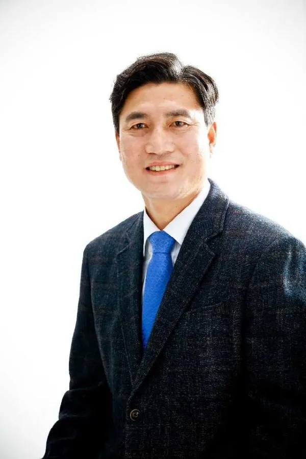 김위한