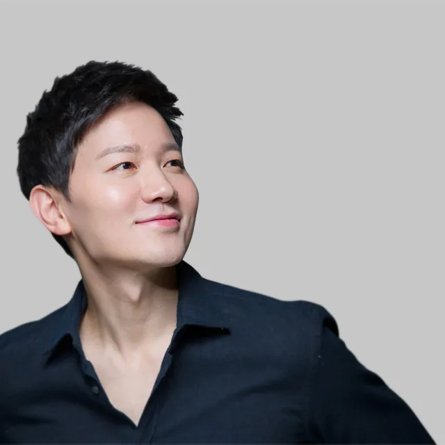 김정근(아나운서)