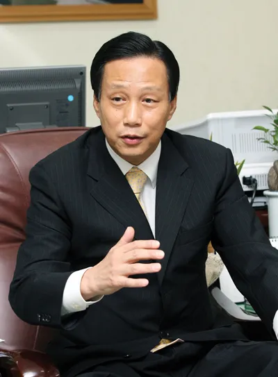 김진수(1952)