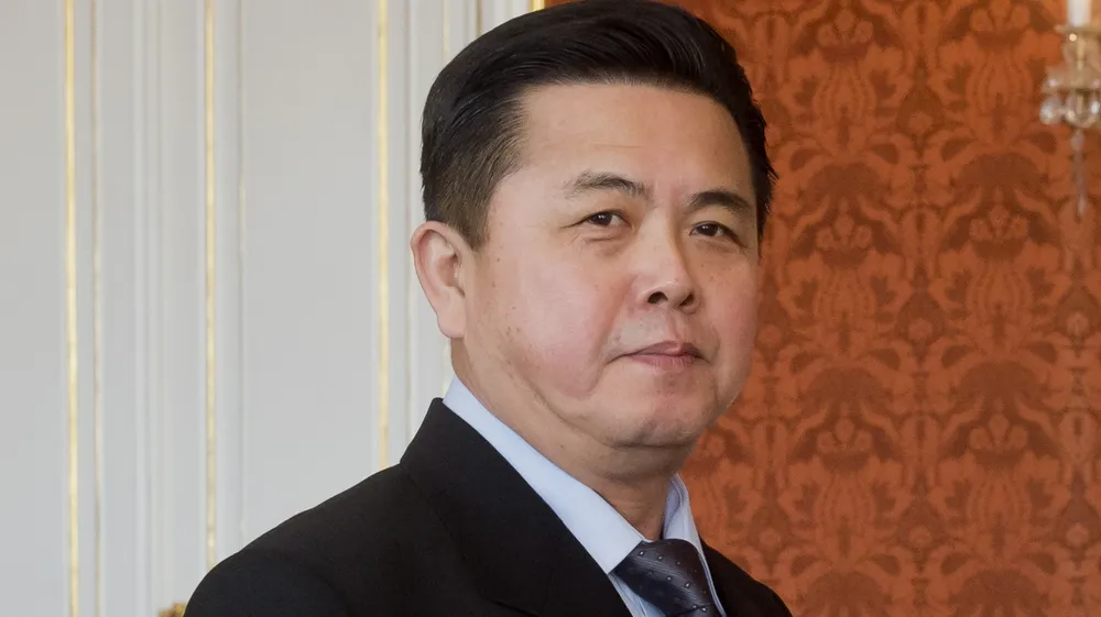 김평일