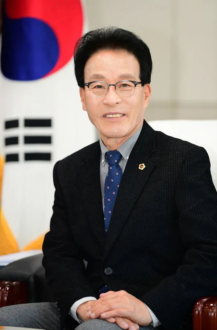 김하용