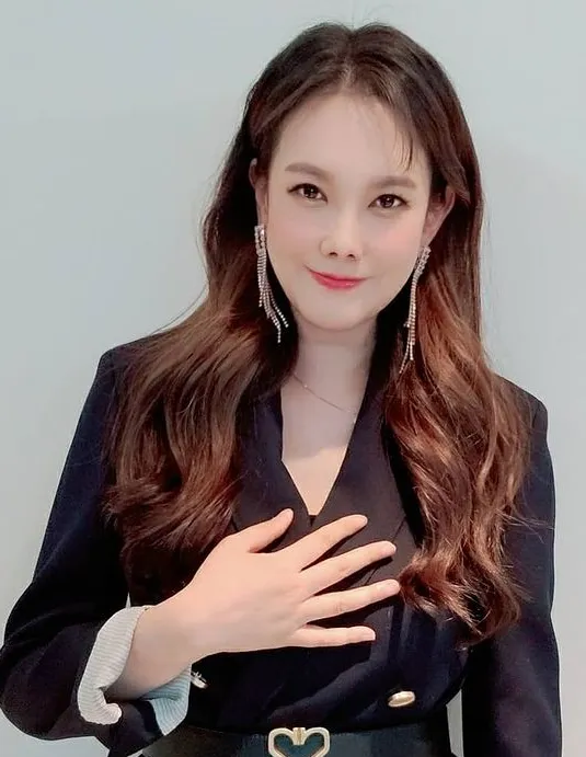 김현정