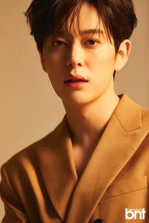 동현(배우)