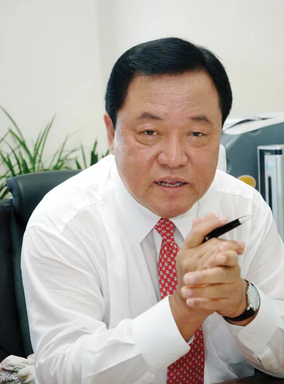 류근찬