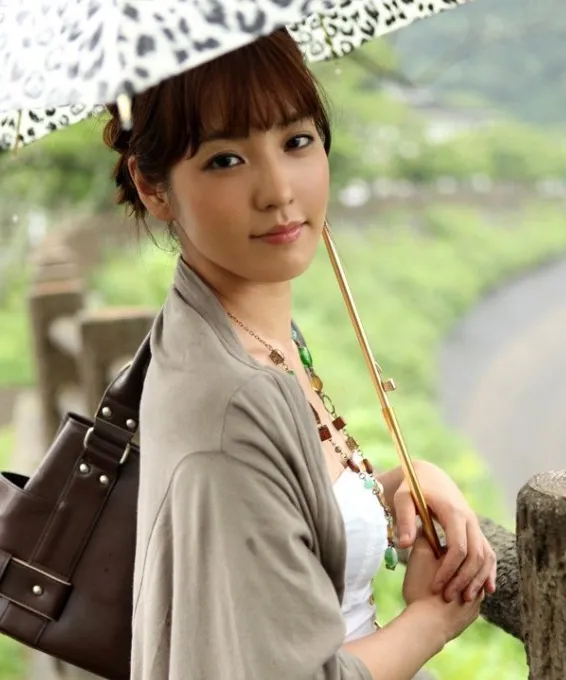 미마사카 아야나