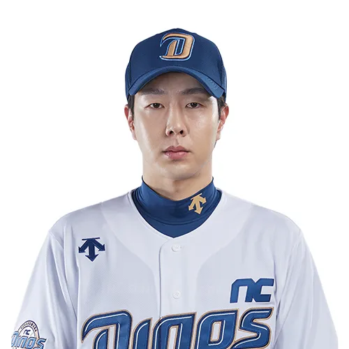박건우