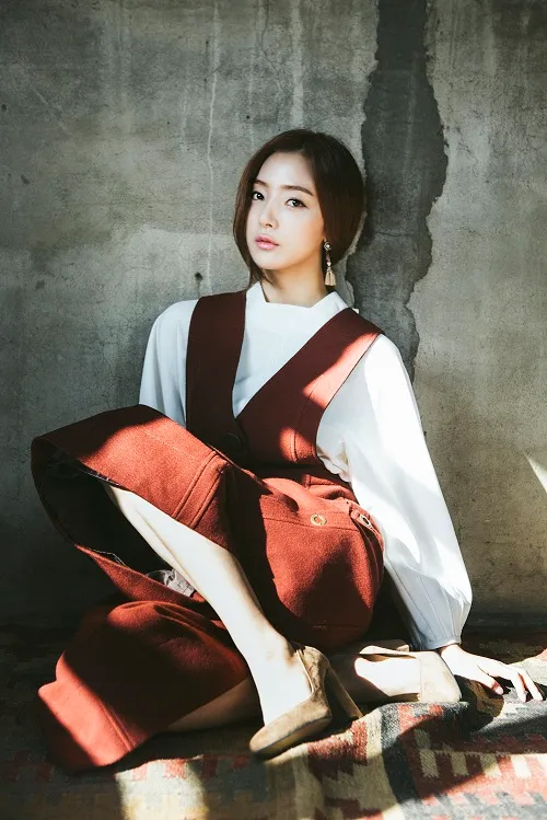 송채윤(작가) 사주
