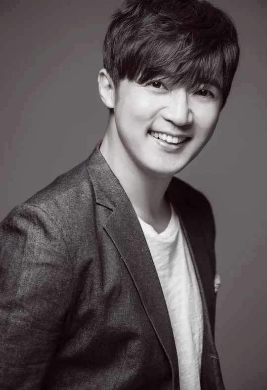안재욱