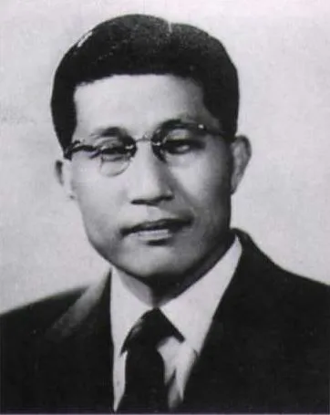 유기천
