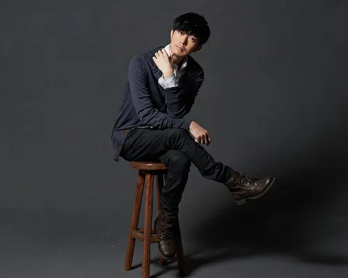 윤건