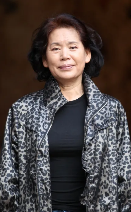 윤소정