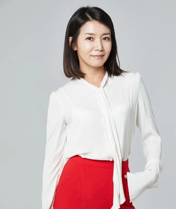 윤지숙(배우)