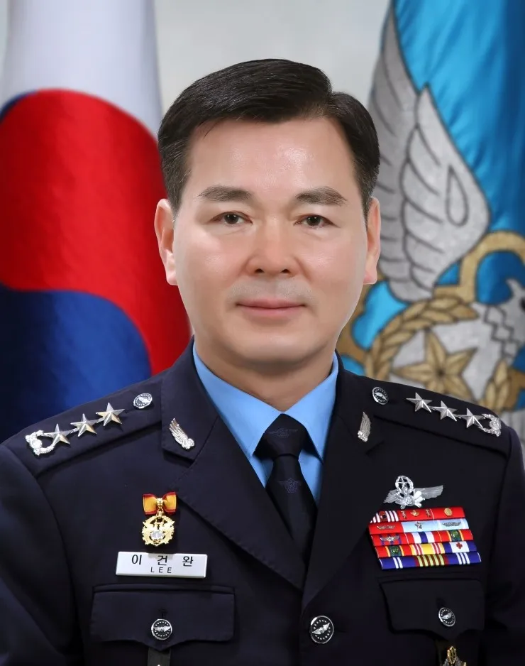 이건완