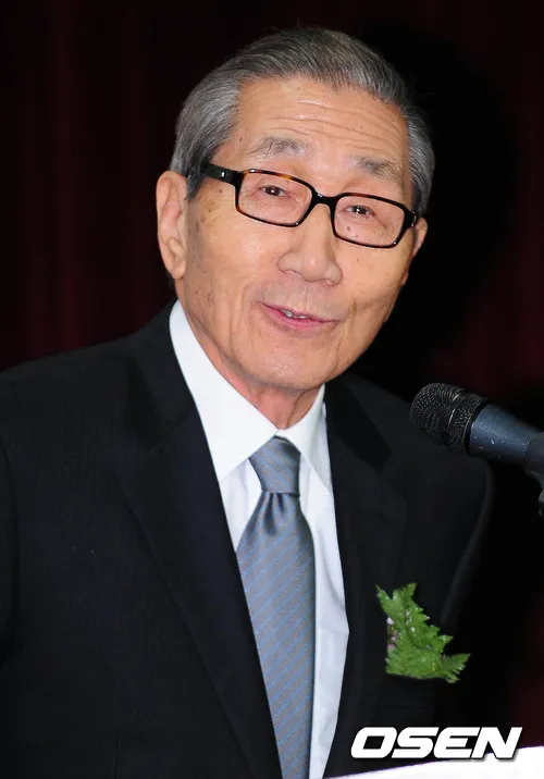 이용일