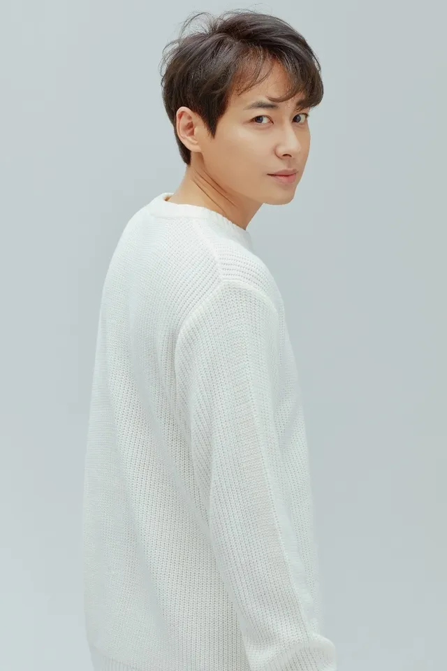 이지훈(멀티 엔터테이너)