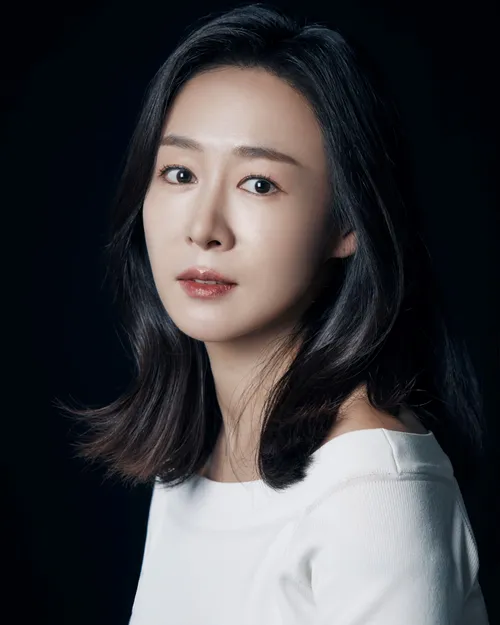 이진희(배우)