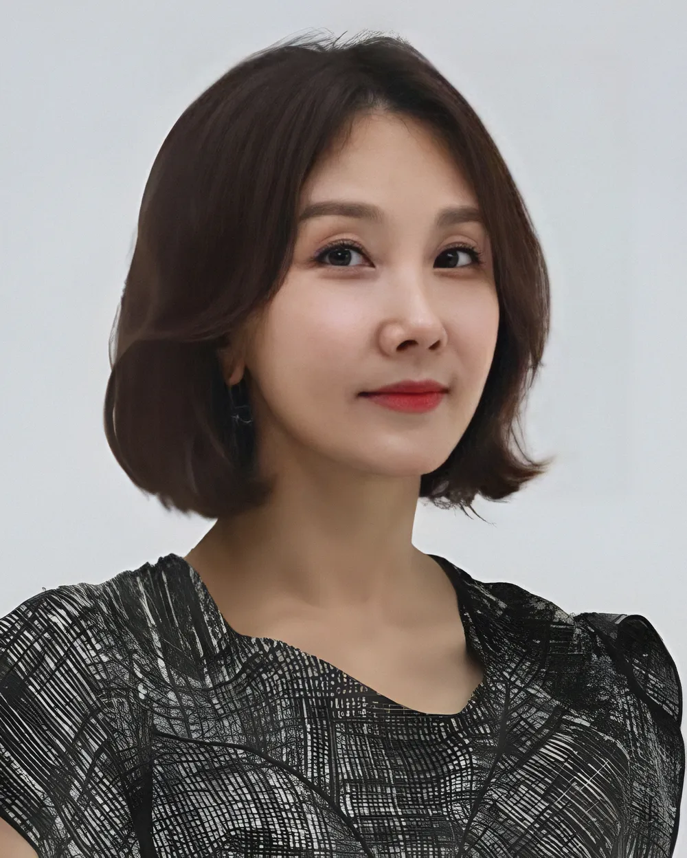 이현경(배우)