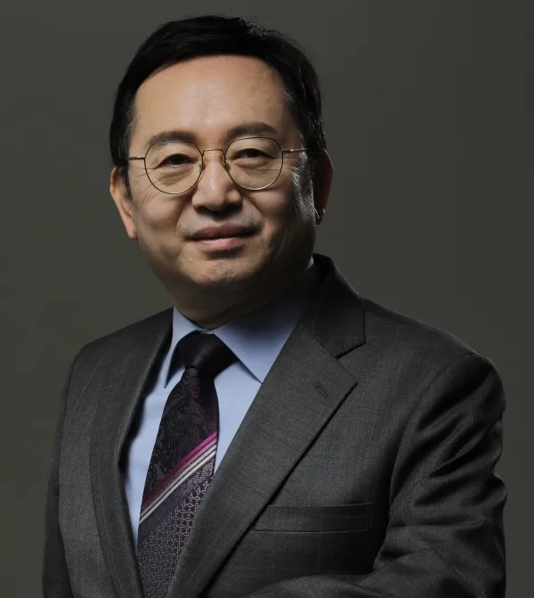 임용한