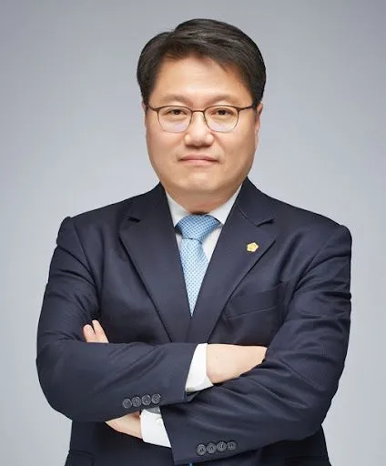 정혁진(변호사)