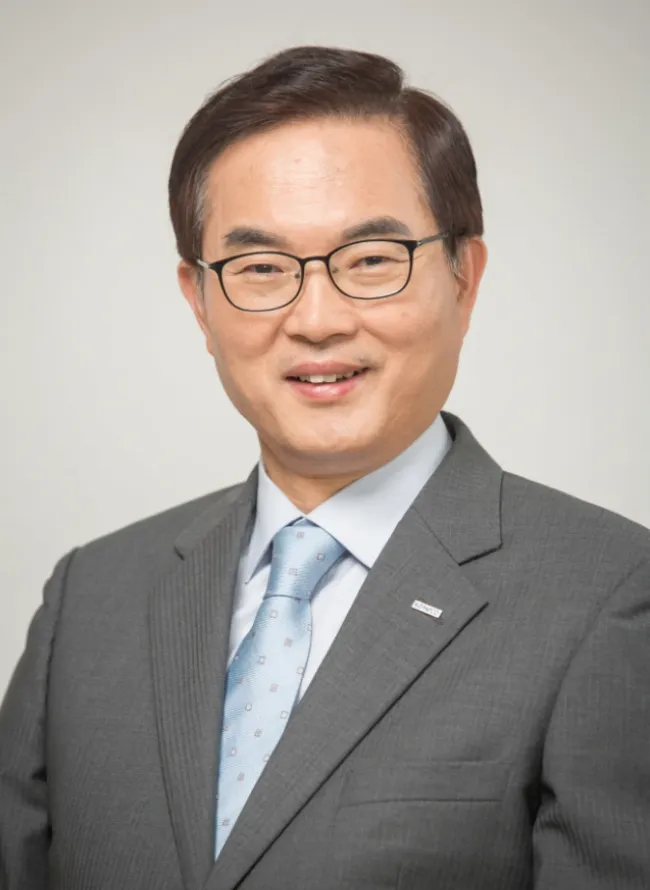 조용만