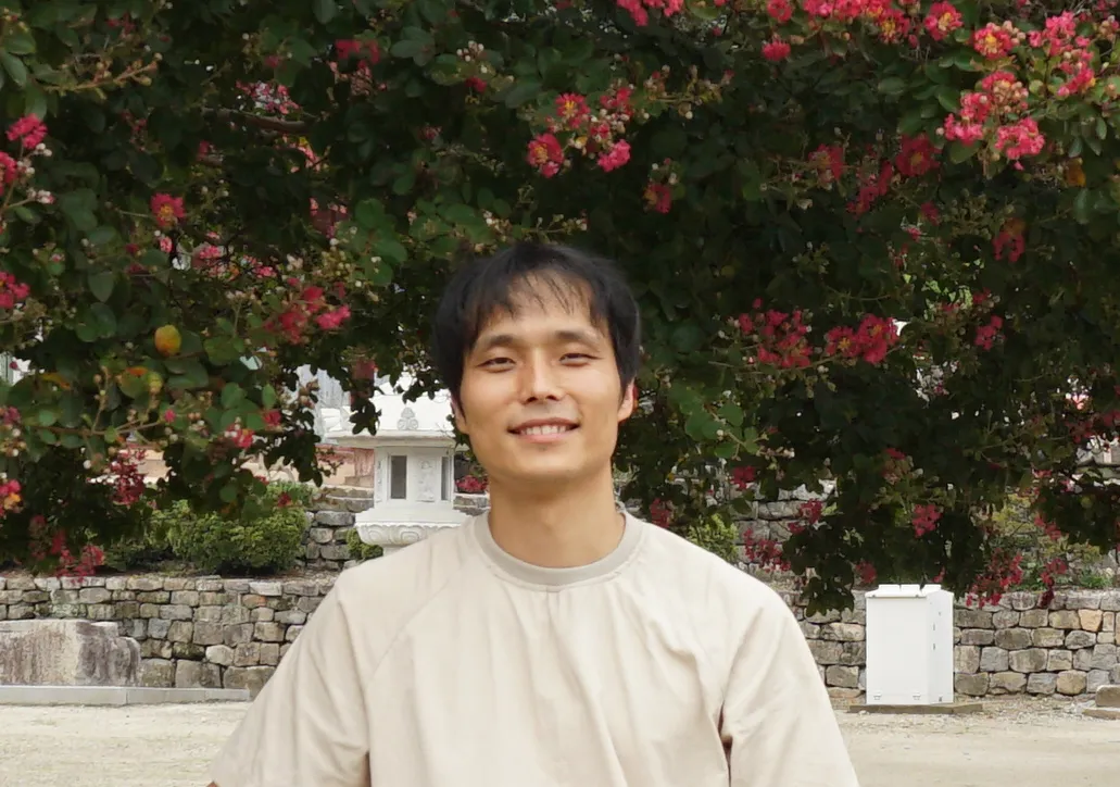 조형근