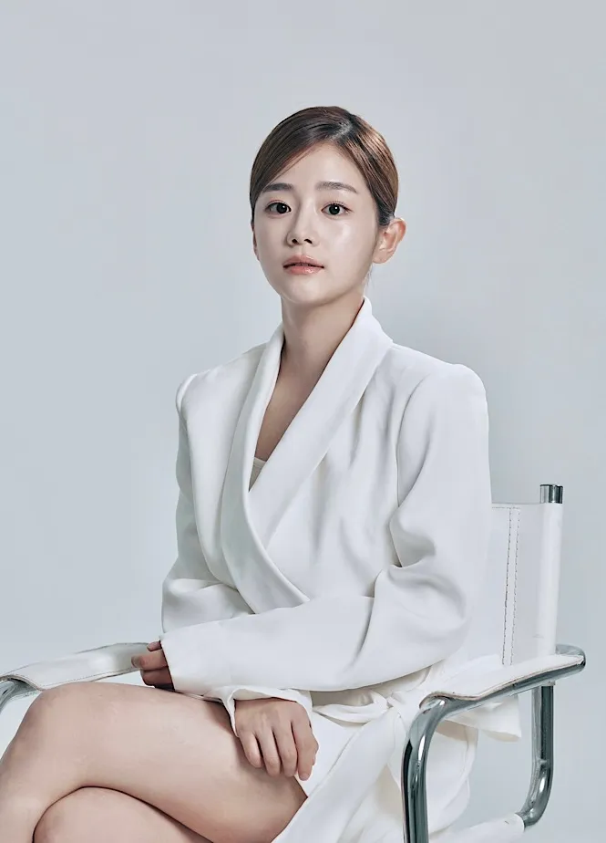 채서안