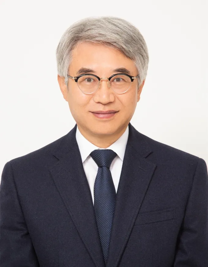 채형석