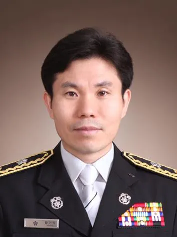 황기석