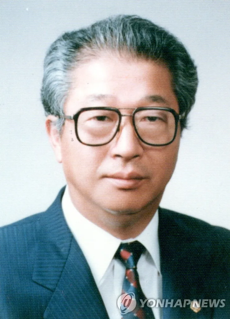 황윤기